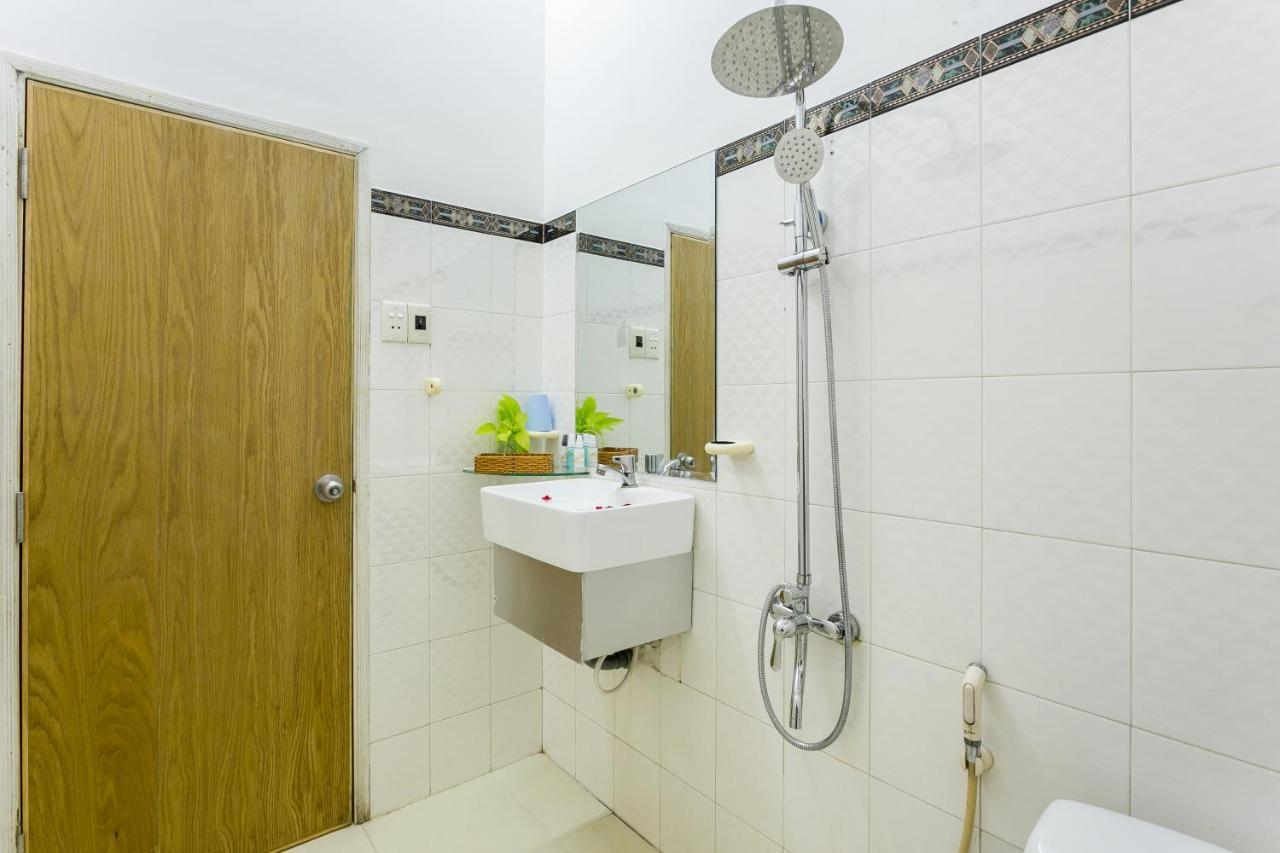 Saigoncucu Hotel Near Bui Vien Town Ho Chi Minh City Bagian luar foto