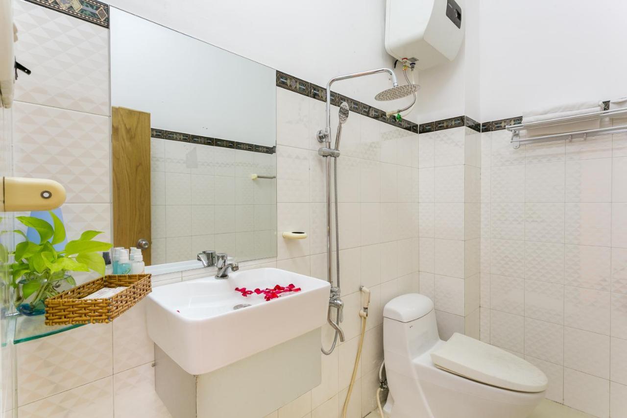 Saigoncucu Hotel Near Bui Vien Town Ho Chi Minh City Bagian luar foto
